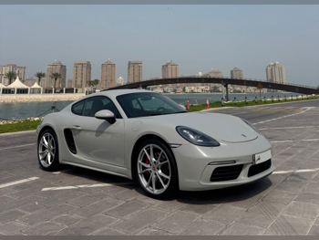 Porsche  Cayman  718 S  2019  Automatic  69,000 Km  4 Cylinder  Rear Wheel Drive (RWD)  Coupe / Sport  Gray