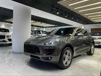 Porsche  Macan  S  2015  Automatic  170,000 Km  6 Cylinder  Four Wheel Drive (4WD)  SUV  Gray  With Warranty