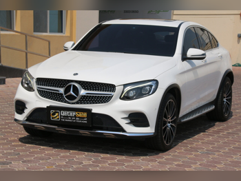 Mercedes-Benz  GLC  250  2018  Automatic  90,000 Km  4 Cylinder  All Wheel Drive (AWD)  SUV  White