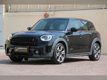 ميني  كوبر  كاونتري مان اس  2022  اوتوماتيك  70,000 كم  4 سلندر  سحب امامي  هاتشباك  أسود