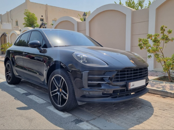 Porsche  Macan  2019  Automatic  65,800 Km  4 Cylinder  Four Wheel Drive (4WD)  SUV  Black