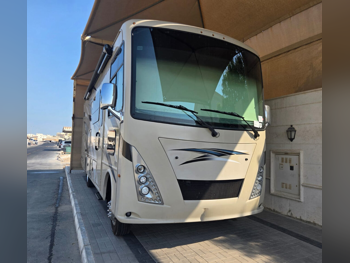 كرفان - 2020  - بيج  -صنع في الولايات المتحدة الأمريكية (الولايات المتحدة الأمريكية)