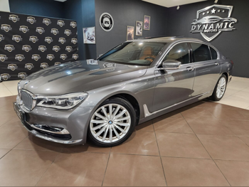BMW  7-Series  730 Li  2017  Automatic  101,000 Km  4 Cylinder  Rear Wheel Drive (RWD)  Sedan  Gray