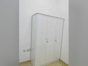 خزائن ودواليب الملابس والزينة - دوحة فيرنيتشر  - خزائن  - أبيض