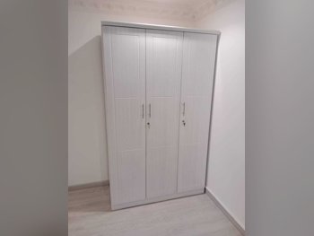 خزائن ودواليب الملابس والزينة - دوحة فيرنيتشر  - خزائن  - أبيض