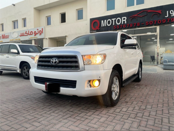 Toyota  Sequoia  2011  Automatic  270,000 Km  8 Cylinder  Rear Wheel Drive (RWD)  SUV  White