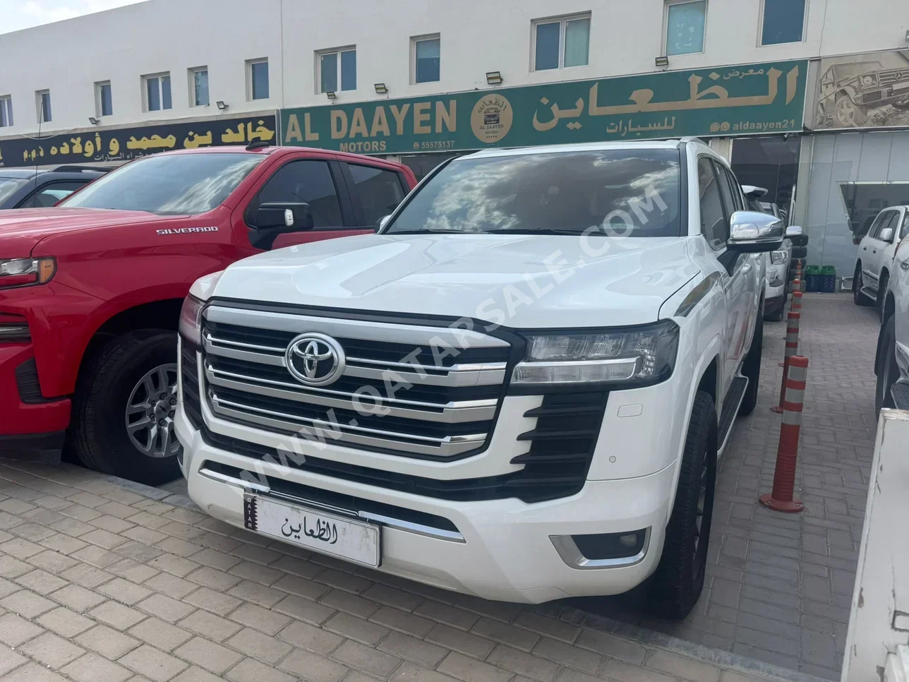 تويوتا  لاند كروزر  جي اكس ار  2022  اوتوماتيك  133,000 كم  6 سلندر  دفع رباعي  اس يو في  أبيض