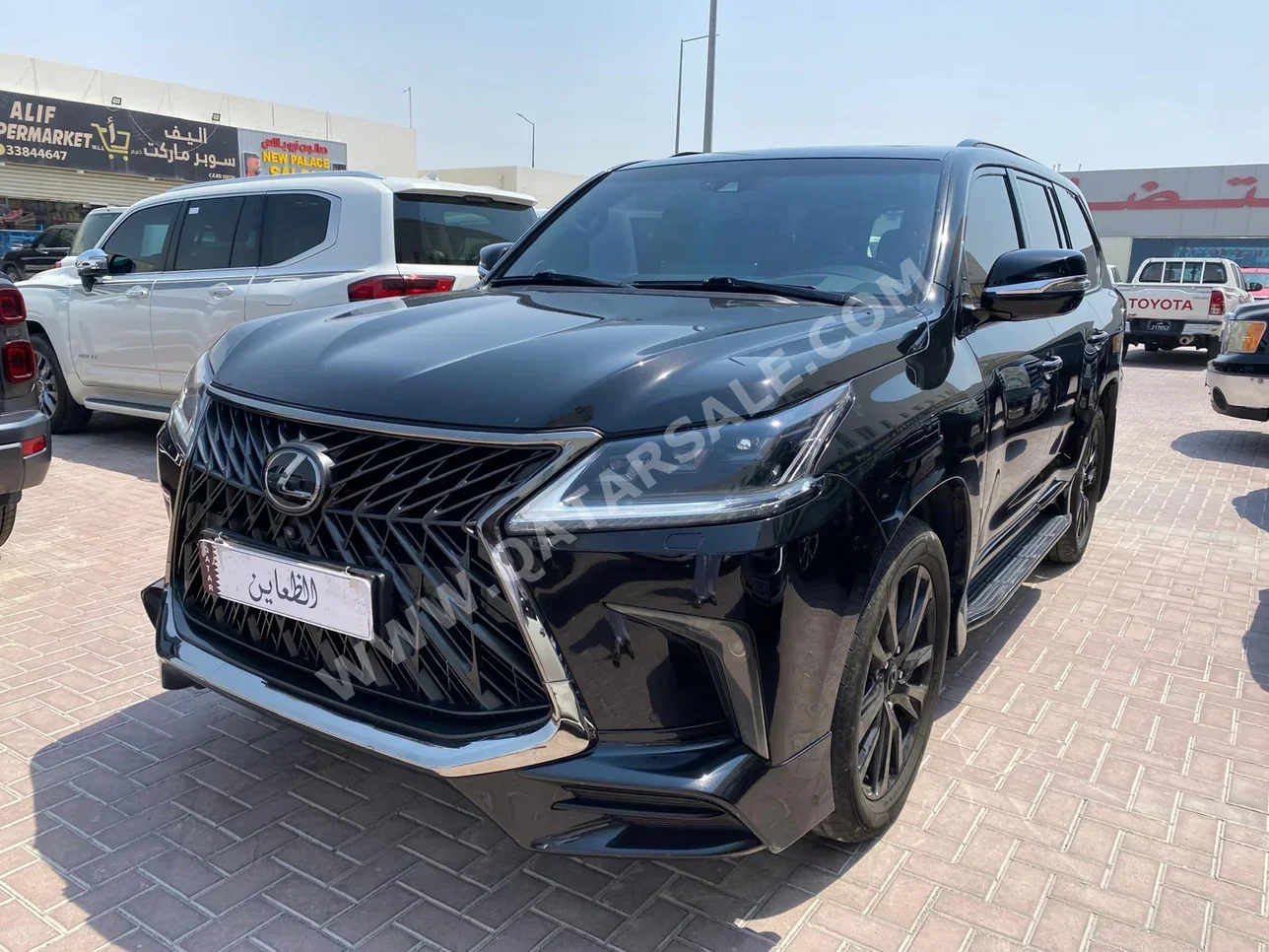 لكزس  ال اكس  570 اس بلاك ايديشن  2018  اوتوماتيك  192,000 كم  8 سلندر  دفع رباعي  اس يو في  أسود