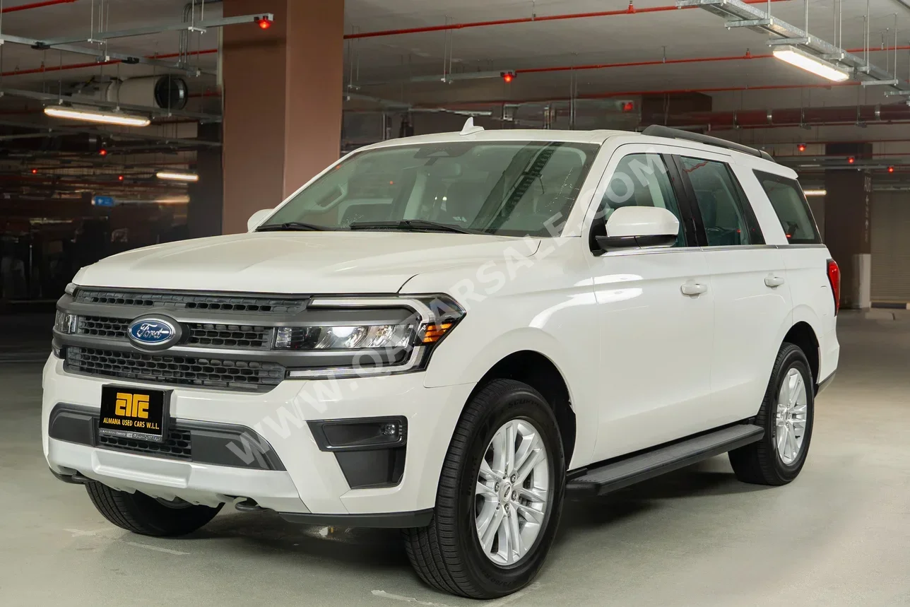 Ford  Expedition  XLT  2024  Automatic  3,900 Km  6 Cylinder  Four Wheel Drive (4WD)  SUV  White  With Warranty