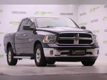 دودج  رام  1500  2016  اوتوماتيك  225,000 كم  8 سلندر  دفع رباعي  بيكب  أسود