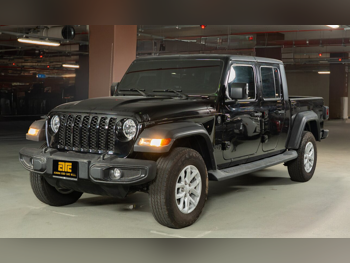 Jeep  Gladiator  2023  Automatic  700 Km  6 Cylinder  Four Wheel Drive (4WD)  Pick Up  Black  With Warranty