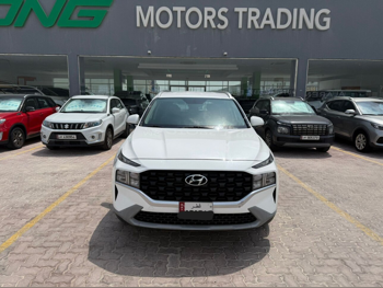Hyundai  Santa Fe  2023  Automatic  26,000 Km  6 Cylinder  Four Wheel Drive (4WD)  SUV  White  With Warranty