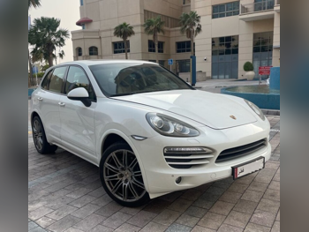Porsche  Cayenne  2013  Automatic  134,000 Km  6 Cylinder  Four Wheel Drive (4WD)  SUV  White