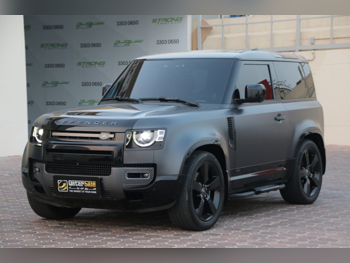 لاند روفر  ديفيندر  90 اكس داينميك  2023  اوتوماتيك  39,000 كم  8 سلندر  دفع رباعي  اس يو في  رمادي كاربيثيان  تحت الضمان