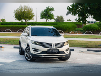 لنكولن  أم كي سي  2015  اوتوماتيك  98,500 كم  4 سلندر  دفع كلي مستمر  اس يو في  أبيض