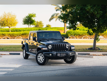 Jeep  Gladiator  Sport  2023  Automatic  700 Km  6 Cylinder  Four Wheel Drive (4WD)  Pick Up  Black  With Warranty