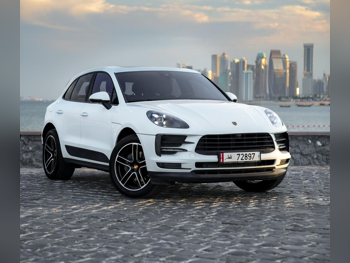 Porsche  Macan  2020  Automatic  102,000 Km  6 Cylinder  Four Wheel Drive (4WD)  SUV  White