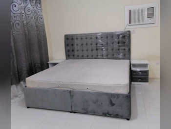 Beds - King  - Gray  - Mattress Included  - With Bedside Table