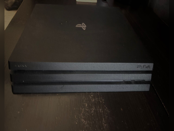 اجهزة العاب الفديو - فالف  - ستيم دك  - 500 جيجابايت  -تشمل أجهز تحكم: 2