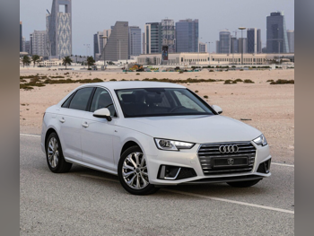 Audi  A4  2019  Automatic  45,000 Km  4 Cylinder  Front Wheel Drive (FWD)  Sedan  White