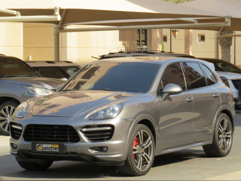 Porsche  Cayenne  GTS  2013  Automatic  133,000 Km  8 Cylinder  Four Wheel Drive (4WD)  SUV  Gray