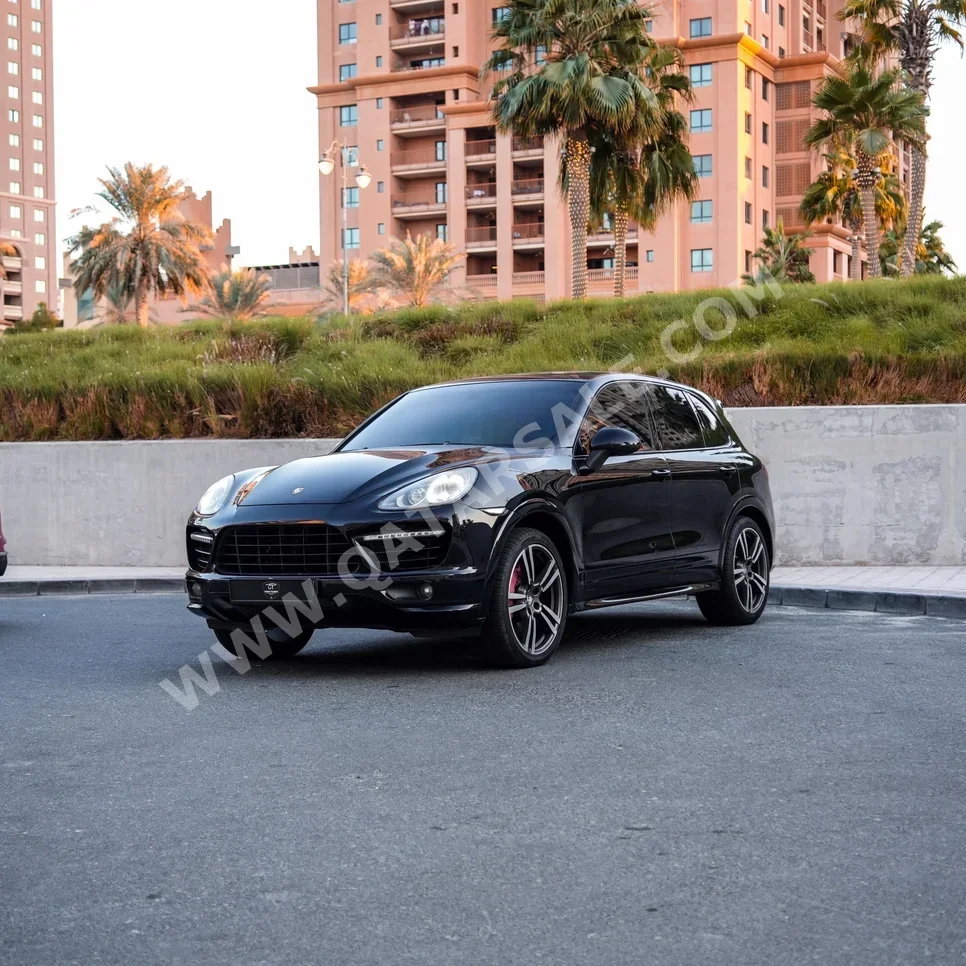 Porsche  Cayenne  S  2012  Automatic  99,000 Km  8 Cylinder  Four Wheel Drive (4WD)  SUV  Black
