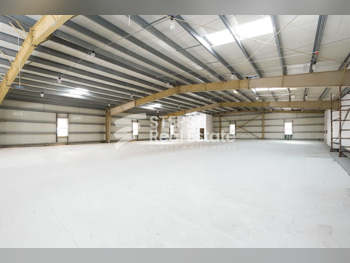 مخازن و مستودعات - الوكرة  - بركة العوامر  -المساحة: 12568 متر مربع