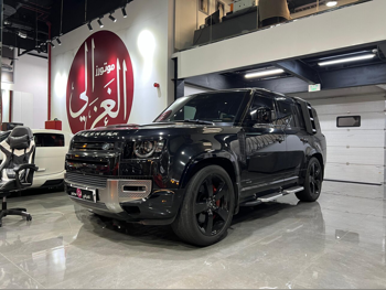 لاند روفر  ديفيندر  130 اكس  2023  اوتوماتيك  47,000 كم  6 سلندر  دفع رباعي  اس يو في  أسود  تحت الضمان