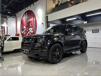 Land Rover  Defender  110 HSE  2024  Automatic  44,000 Km  6 Cylinder  Four Wheel Drive (4WD)  SUV  Black  With Warranty