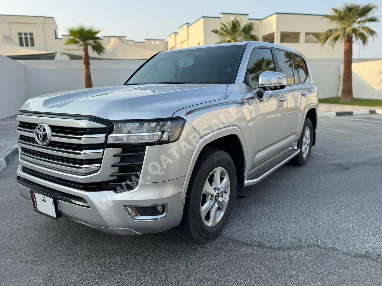 تويوتا  لاند كروزر  جي اكس ار توين توربو  2024  اوتوماتيك  62,000 كم  6 سلندر  دفع رباعي  اس يو في  فضي  تحت الضمان