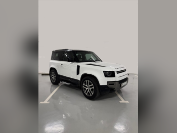 Land Rover  Defender  90 X Dynamic  2023  Automatic  33,000 Km  6 Cylinder  Four Wheel Drive (4WD)  SUV  White  With Warranty