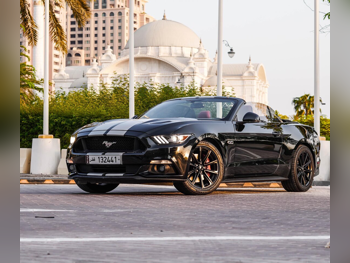 Ford  Mustang  GT  2015  Automatic  140,000 Km  8 Cylinder  Rear Wheel Drive (RWD)  Coupe / Sport  Black  With Warranty