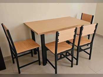 طاولة طعام مع كراسي  - الأصفر  - 4 مقاعد