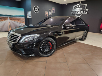 مرسيدس - بنز  اس - كلاس  63 AMG  2015  اوتوماتيك  55,000 كم  8 سلندر  دفع كلي مستمر  سيدان  أسود