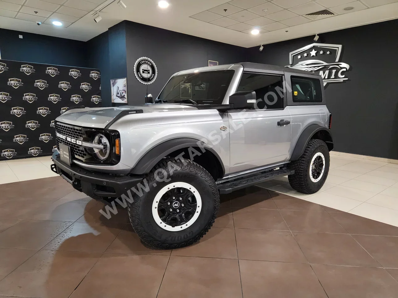 فورد  برونكو  وايلد تراك  2023  اوتوماتيك  0 كم  6 سلندر  دفع رباعي  اس يو في  رمادي  تحت الضمان