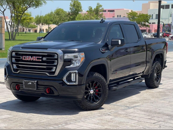 GMC  Sierra  AT4 Carbon Pro  2020  Automatic  72,000 Km  8 Cylinder  Four Wheel Drive (4WD)  Pick Up  Black