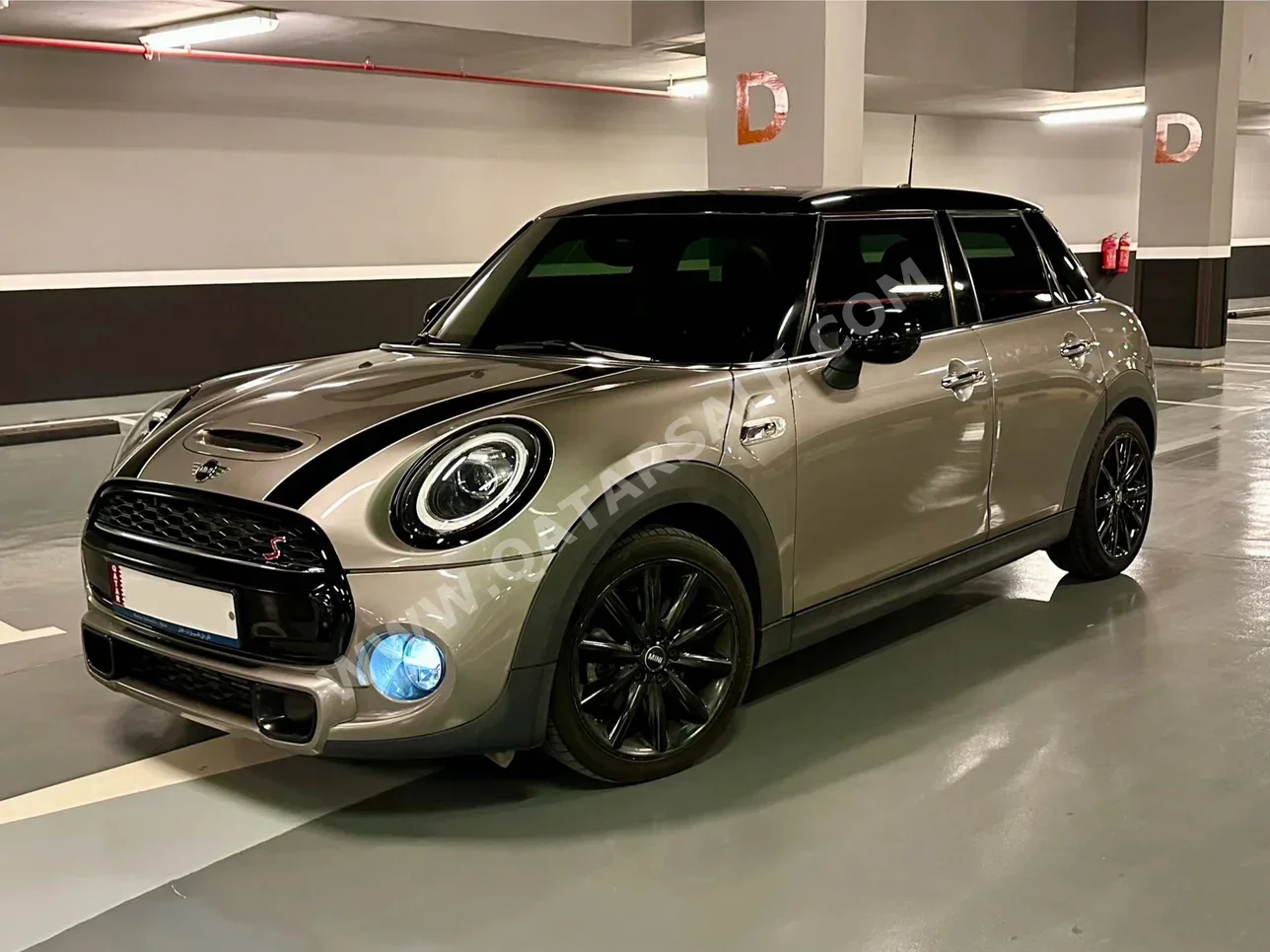 ميني  كوبر  اس  2020  اوتوماتيك  99,000 كم  4 سلندر  سحب امامي  هاتشباك  فضي