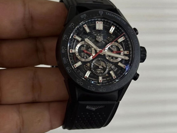 Watches - TAG Heuer  - Analogue Watches  - Black  - Men Watches