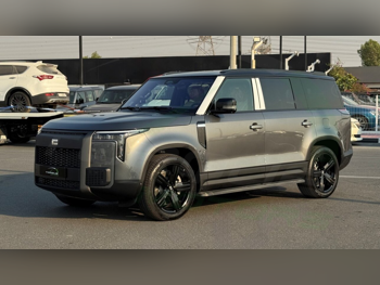 Rox Motor  Jishi  01  2025  Automatic  0 Km  4 Cylinder  All Wheel Drive (AWD)  SUV  gray and gold