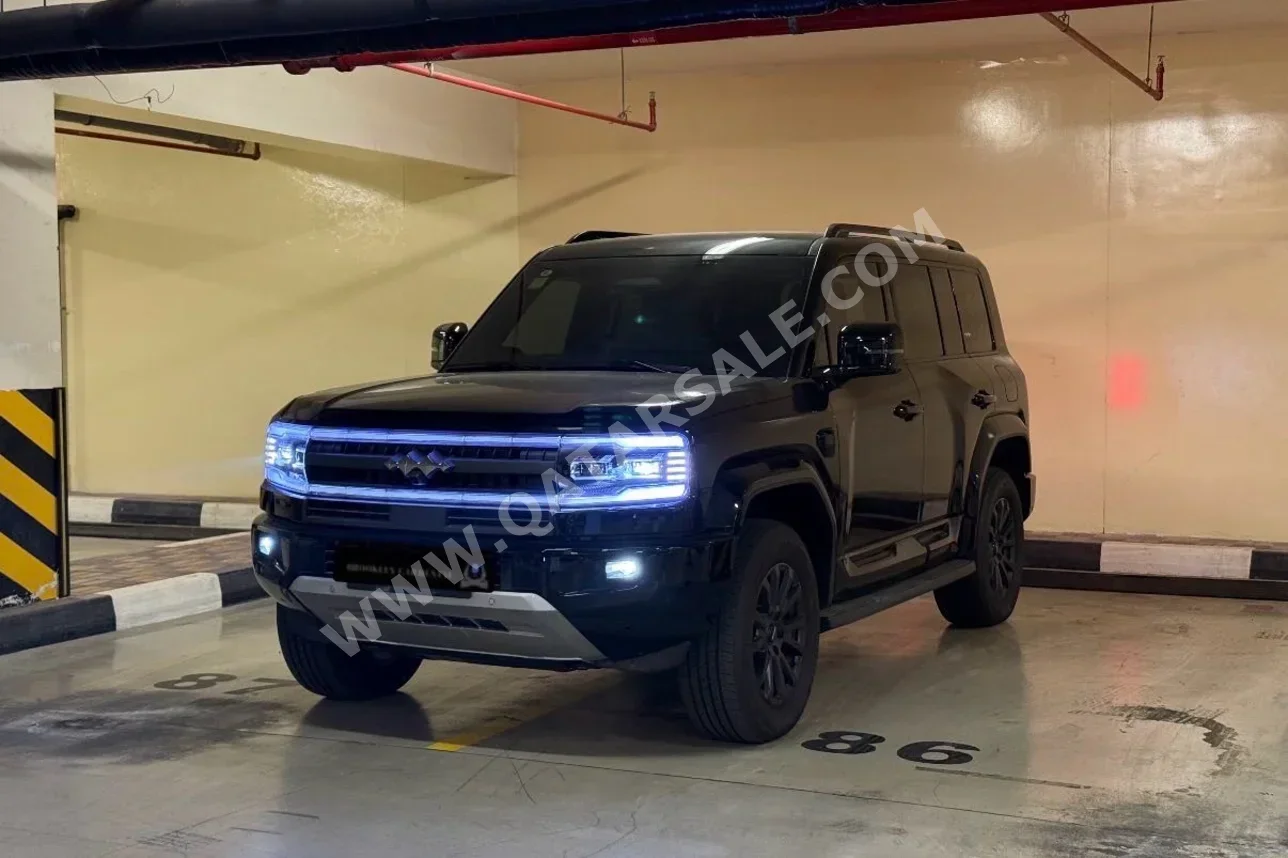 بي واي دي  ليوبارد 5  4 سلندر  إس يو في 4 في 4  أسود  2026