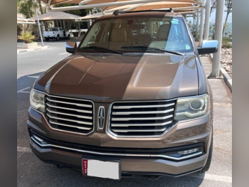 Lincoln  Navigator  2016  Automatic  66,000 Km  6 Cylinder  Four Wheel Drive (4WD)  SUV  Brown