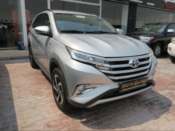 Toyota  Rush  2022  Automatic  109,000 Km  4 Cylinder  Front Wheel Drive (FWD)  SUV  Silver