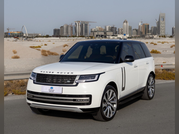 لاند روفر  رنج روفر فوج  6 سلندر  إس يو في 4 في 4  أبيض  2026