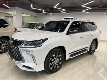 لكزس  ال اكس  570  2016  اوتوماتيك  353,000 كم  8 سلندر  دفع رباعي  اس يو في  أبيض