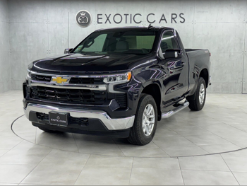 Chevrolet  Silverado  LT  2023  Automatic  11,000 Km  8 Cylinder  Four Wheel Drive (4WD)  Pick Up  Gray  With Warranty