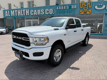 دودج  رام  2021  اوتوماتيك  67,000 كم  8 سلندر  دفع رباعي  بيكب  أبيض