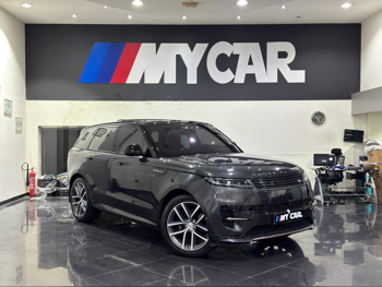 لاند روفر  رنج روفر  سبورت اتش اس اي داينميك  2023  اوتوماتيك  25,000 كم  6 سلندر  دفع رباعي  اس يو في  رمادي  تحت الضمان