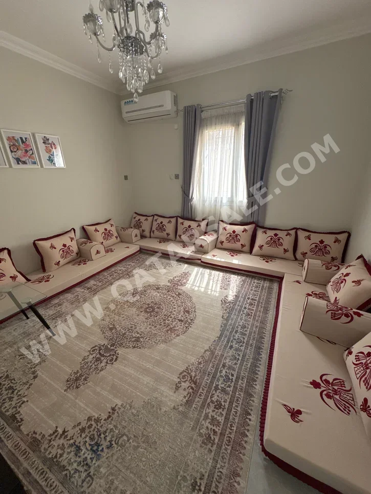 Sofas, Couches & Chairs - Fabric