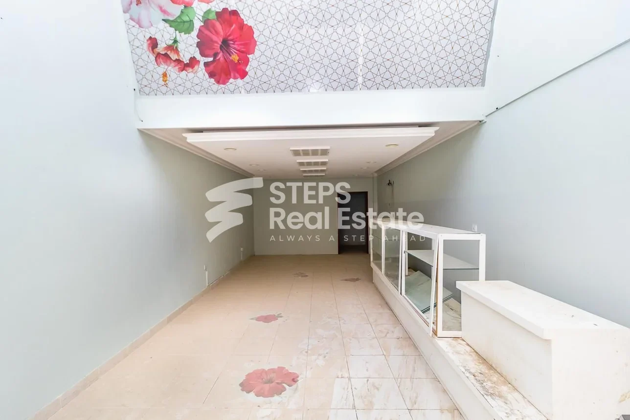 محلات تجارية - غير مفروشة  - الريان  للايجار  - الغرافة