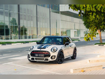 Mini  Cooper  S  2020  Automatic  5,400 Km  4 Cylinder  Front Wheel Drive (FWD)  Hatchback  White